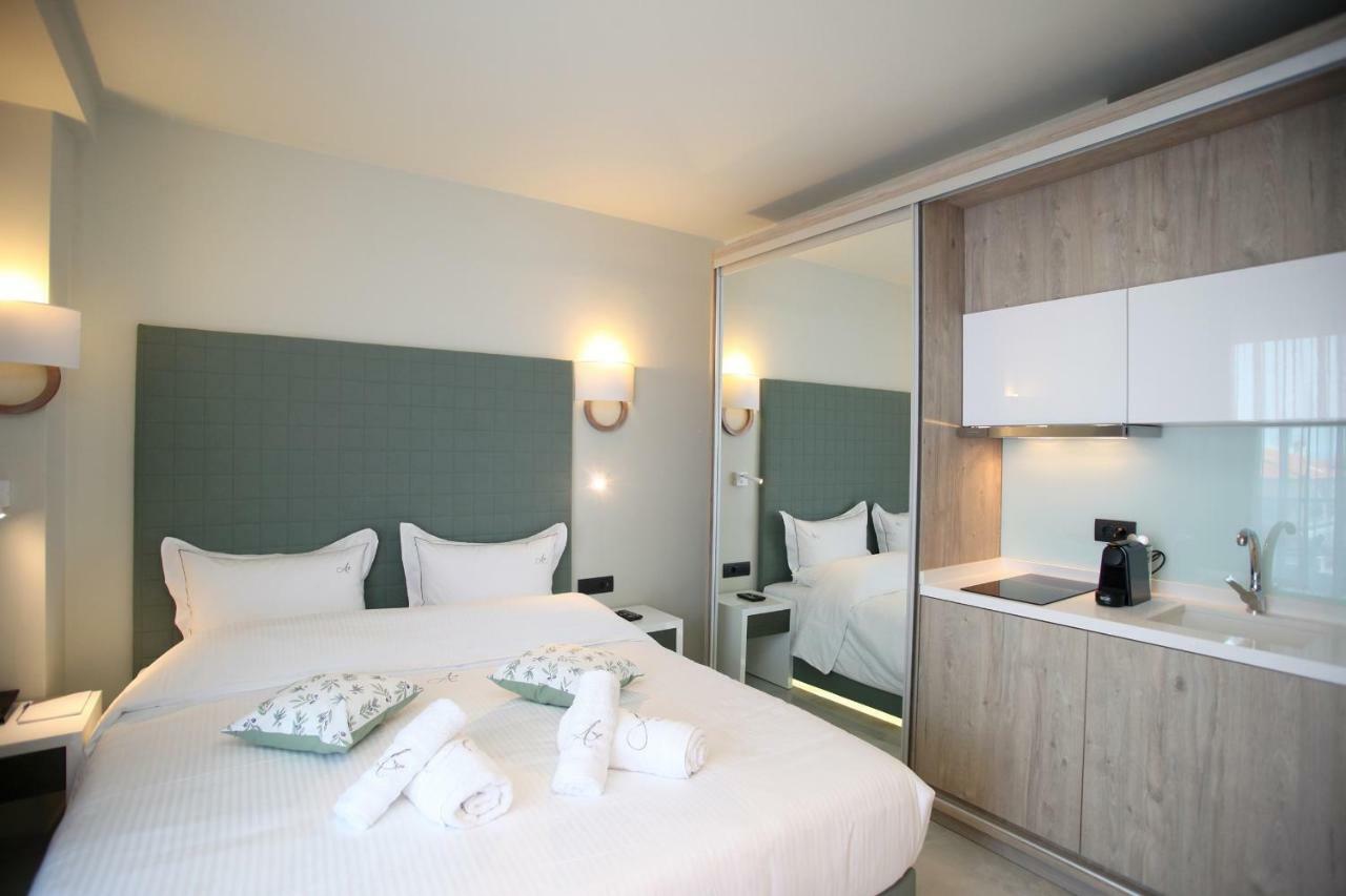 חניוטי Athinais Luxury Apartments מראה חיצוני תמונה